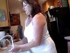 ChiliMovies presents: Hairy mom