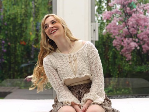 ChiliMovies presents: Sexy blonde amateur summer drops her thong to be fucked during casting