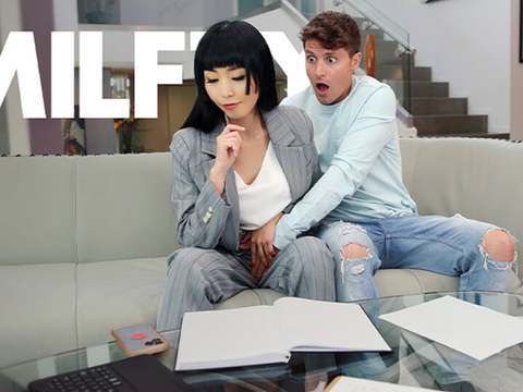 ChiliMovies presents: My remorseful stepmom lets me touch her muff because she forgot about my birthday - mylf